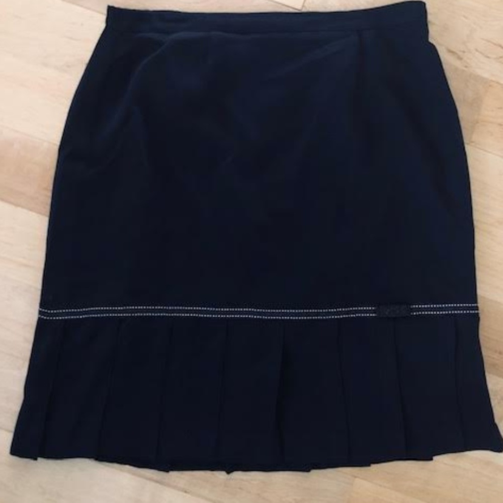 Plus SizeDress Barn Pencil Skirt w/Pleated Hemline